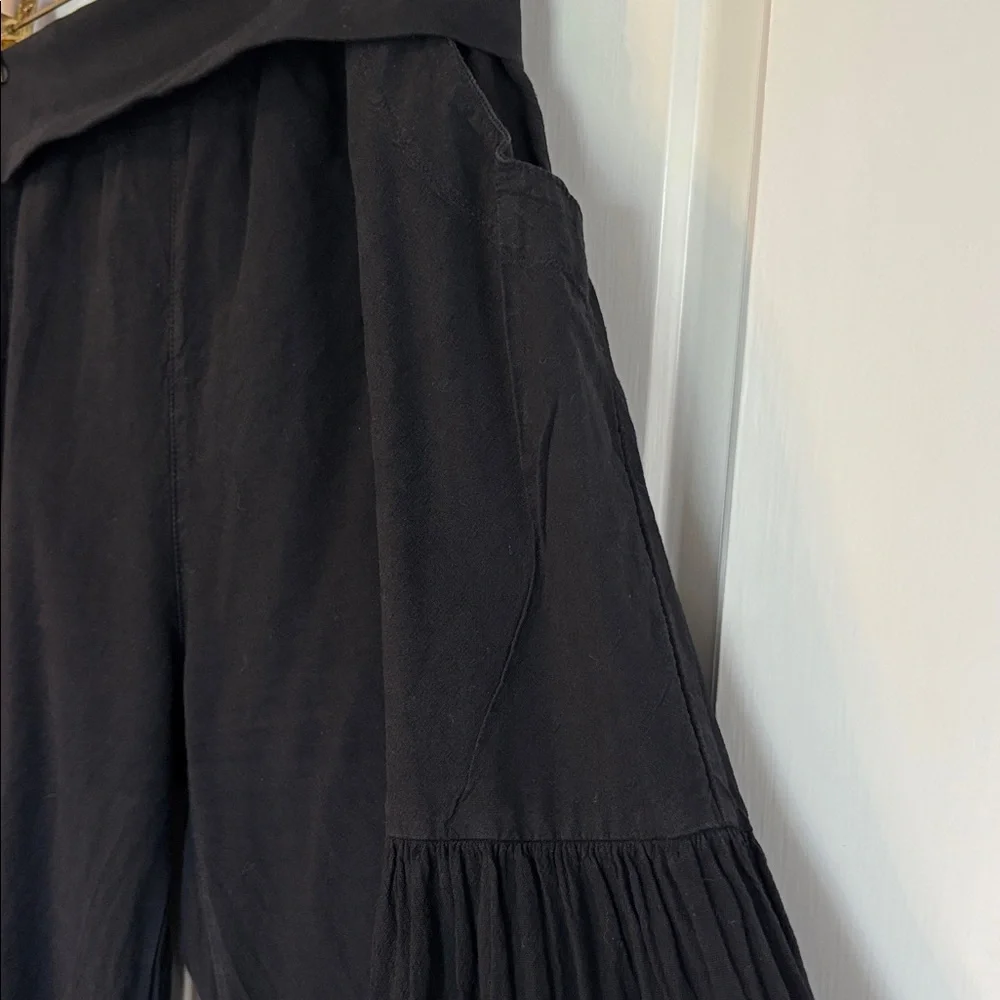Black Tiered Wide-Leg Boutique Pants - Picture 4 of 10